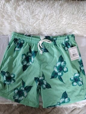 Woman's Mint Green Floral Swim Trunks